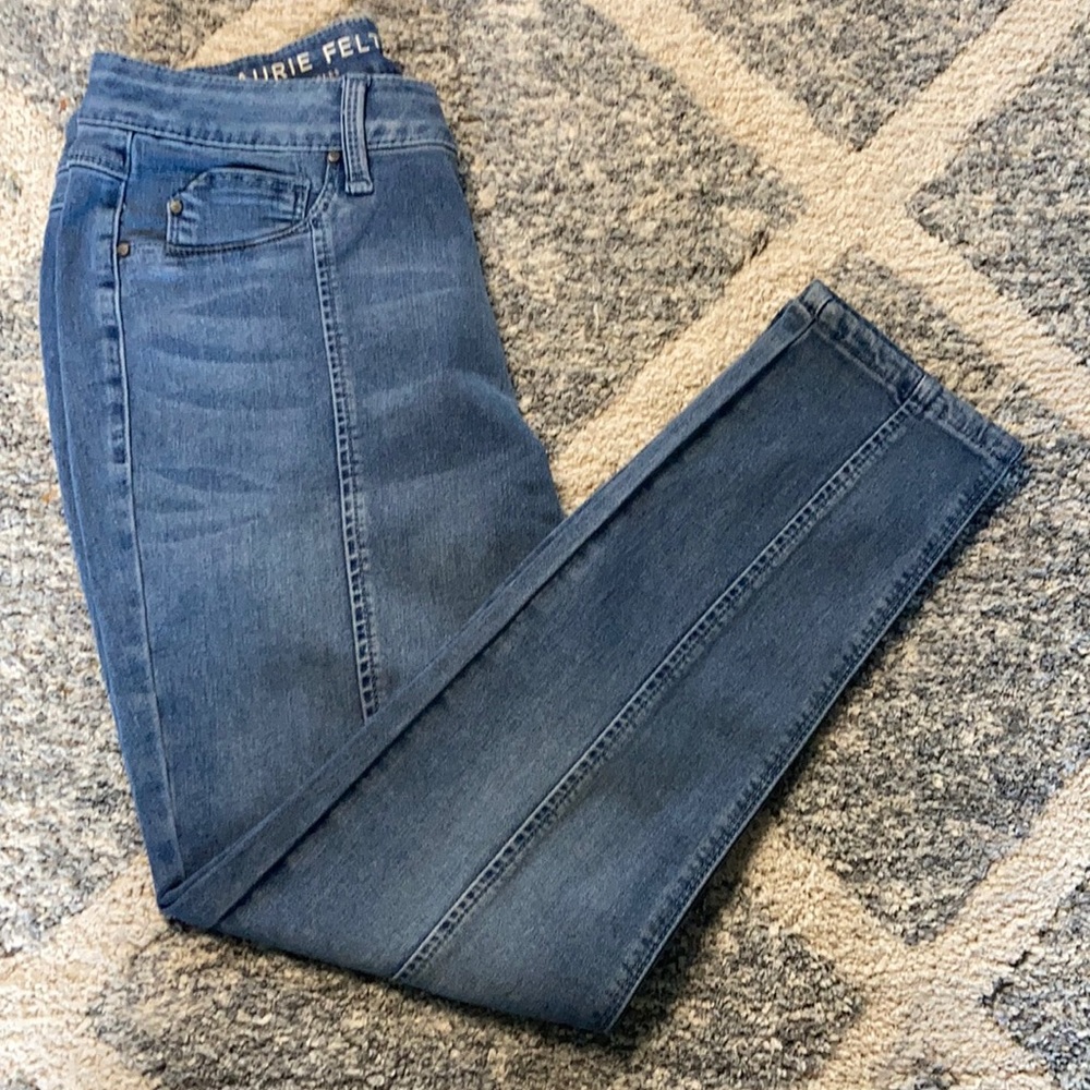 Laurie Felt Silky Denim Center Seam Ankle Skinny - Picture 2 of 10